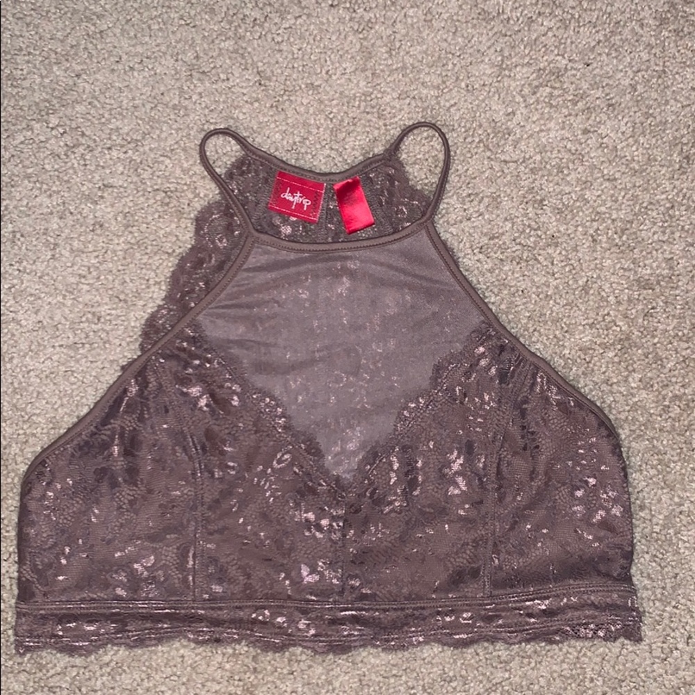 XL BUCKLE BRALETTE